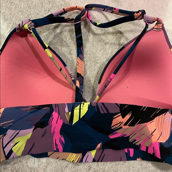 Like New Pink Victoria Secret Bonded  Bralette - Picture 4 of 8
